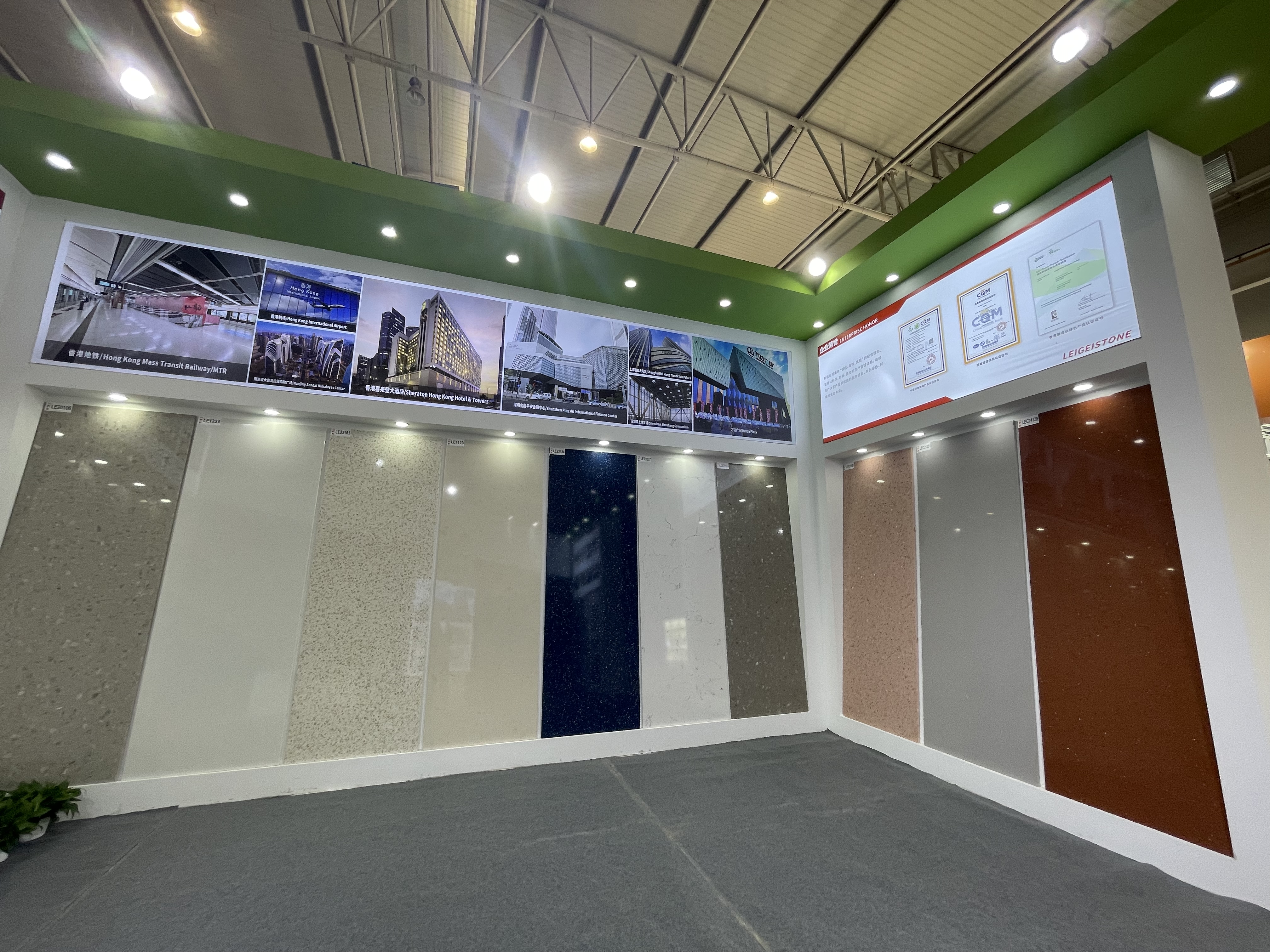 蝴蝶造型直观展示大理石应用效果在主会场的高端板