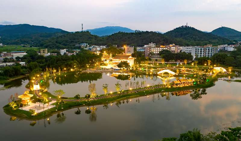 图为新兴县太平镇湿地公园