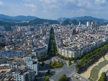 云浮市人大常委会组织开展“省市共建人大代表林”植树活动