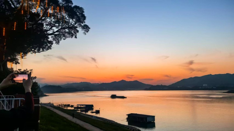 来云浮“马尔代夫”，遇见你的“初代”朋友