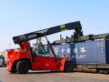 中老铁路运输货物突破8000万吨 “黄金大通道”活力尽显