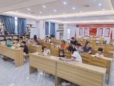郁南县宝珠镇庞寨村开展农家书屋阅读活动